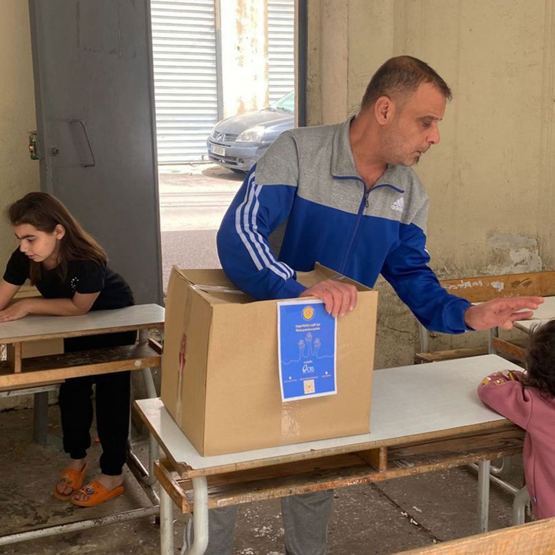 Beirut Community Center food parcel distribution at Furn El Chebbak - image 5